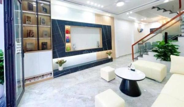 Bán Nhà mặt phố 43m²