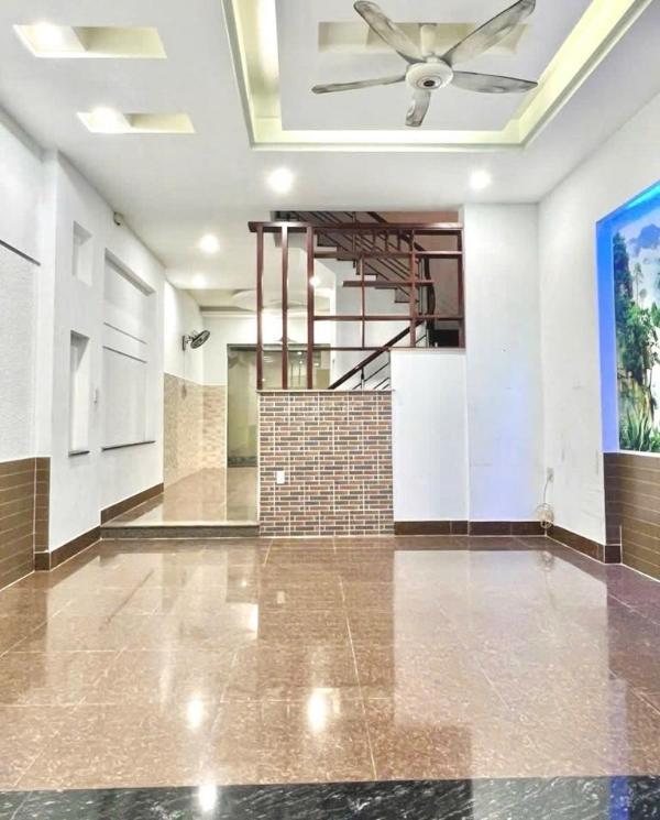 Bán Nhà trong hẻm 68m²