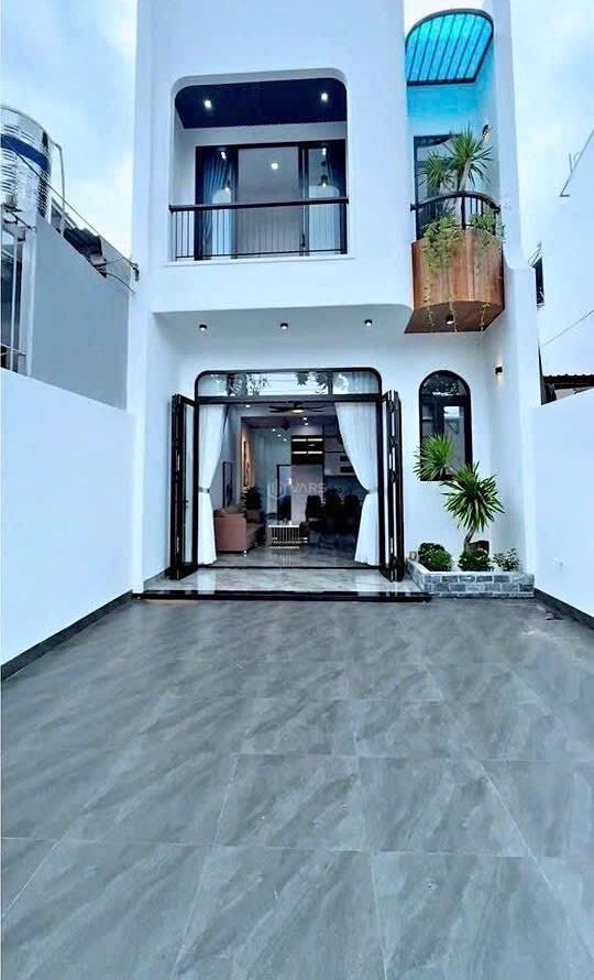 Bán nhà lầu gần kdl sơn tiên 🌊 - ở tiện nghi đầu tư sinh lời