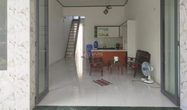 Bán Nhà mặt phố 72m²