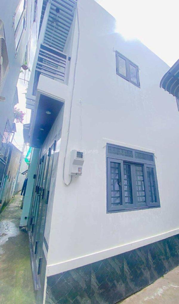 Bán nhà mới 🏣 xây hẻm 108 cmt8 gần bệnh viện phụ sản