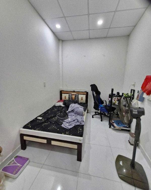 ⭐️ nhà 🆘 2 tầng sát giga mall 30m2 kha vạn cân qv
