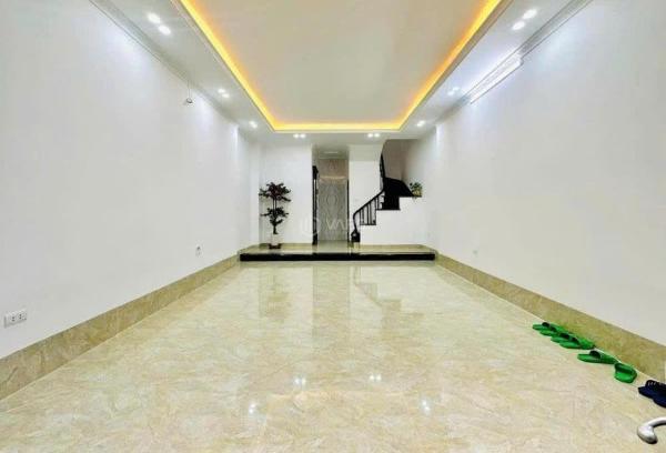 Nhà mặt phố nguyễn 👍 lương bằng 90m2 5 tầng giá 32 tỷ