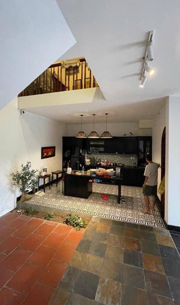 Bán nhà vườn hồ 2,cự khối 3 tầng,83m,mt8.2m oto tránh 🏤 nhỉnh 16 tỷ