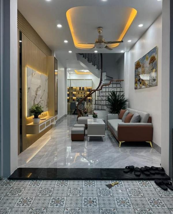 Cần bán Nhà trong hẻm 40m²