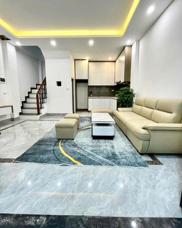 Bán Nhà mặt phố 65m²