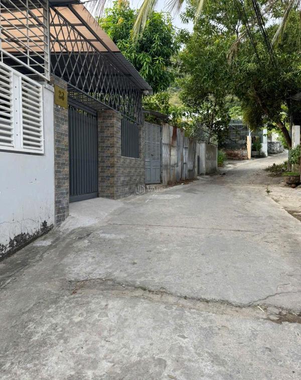 Cần bán Đất nền riêng lẻ 82m²