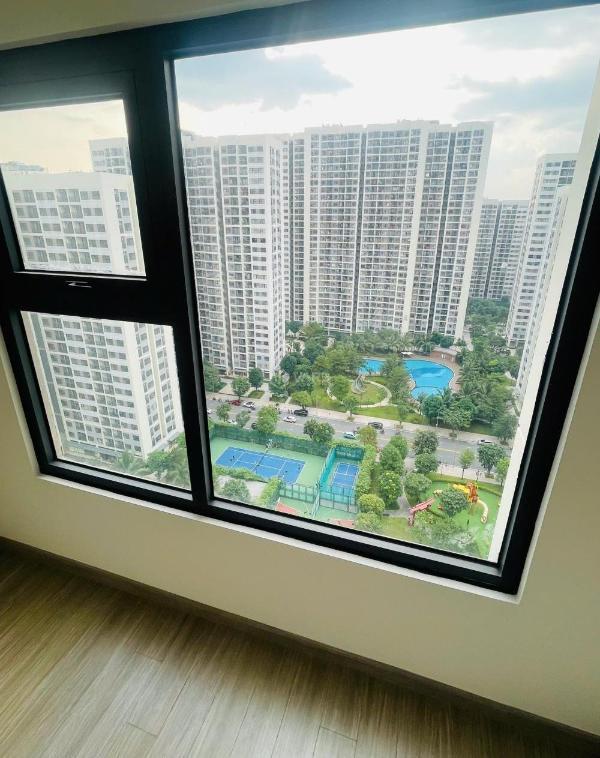Căn hộ 🏣 vinhomes q9 2 tỷ căn 2pn liên hệ zalo 07040*****