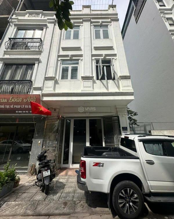 Cần bán Nhà mặt phố 39m²