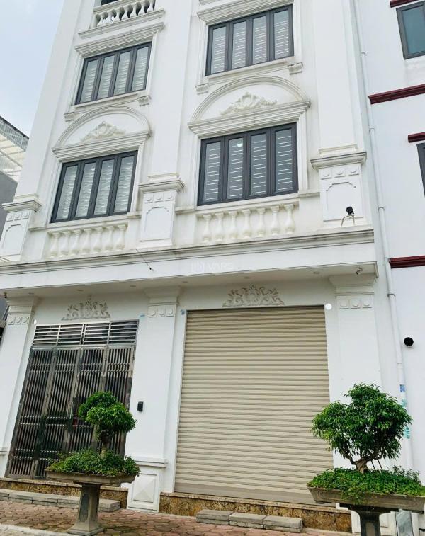 Bán Nhà trong hẻm 61m²