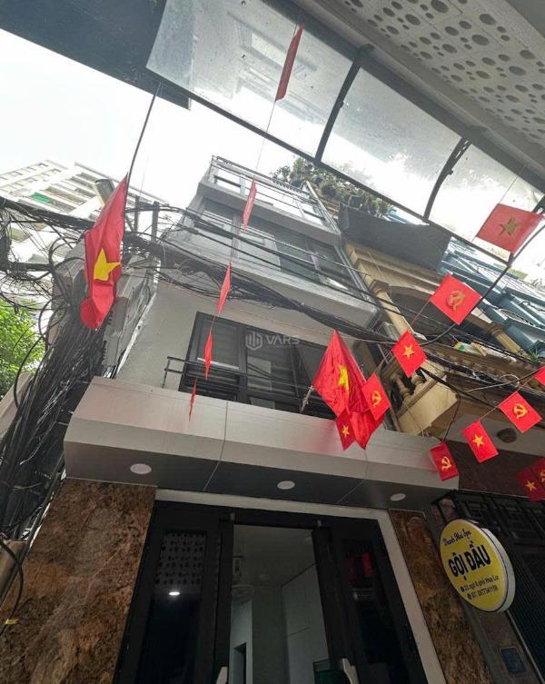 Nhà đẹp phố vũ tông phan lô góc- ngõ thông- kinh doanh nhỏ 🏤 nhỉnh 8 tỷ