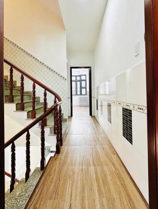 Chủ cần bán Nhà trong hẻm 61m²