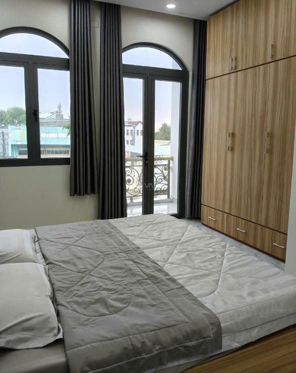Nhà 1 trệt 2 lầu 12x8,5 xây dựng 8x8,5 btct 4pn 🏚️ 4wc, có gara ô tô riêng
