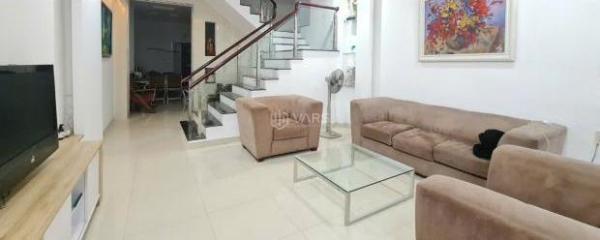 Cần bán Nhà mặt phố 108m²