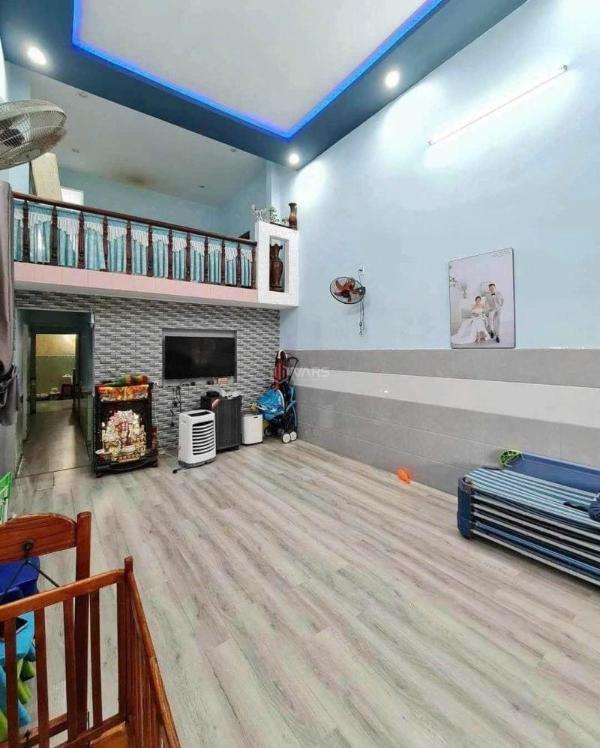 Bán Nhà trong hẻm 114m²