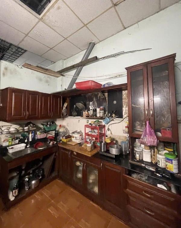 Cần bán Nhà trong hẻm 102m²