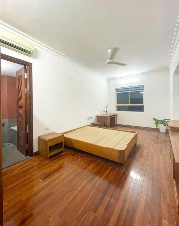 Chủ cần bán Căn hộ chung cư 160m²