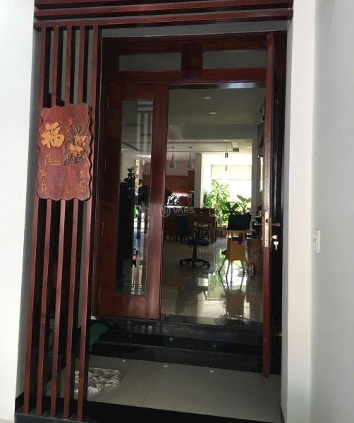 Hot! Nhà 3 lầu sổ đỏ tuyệt đẹp 110m2 mặt 5m trục 🏢 phố kinh doanh sầm uất Lê Hồng Phong 13 t