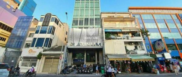 Chủ cần bán Nhà mặt phố 180m²