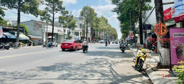 Cần bán Nhà mặt phố 72m²