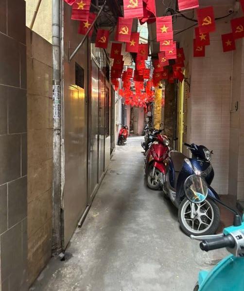 Bán nhà Ngọc khánh 🆘 35m2 vị trí đẹp ngõ ba gác thông đủ nội thất 8.5 tỷ