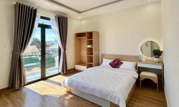 Cần bán Nhà trong hẻm 100m²