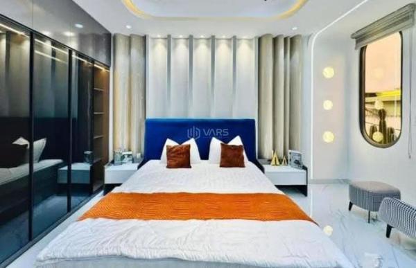 Bán Nhà mặt phố 74m²