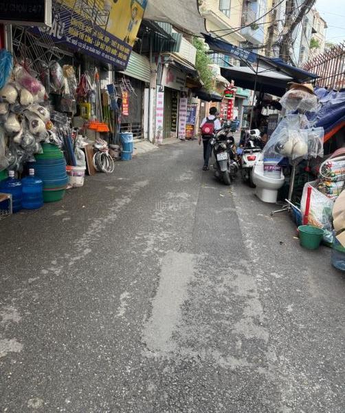 Bán Nhà mặt phố 40m²
