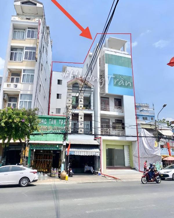 Chủ cho thuê Nhà mặt phố 900m²