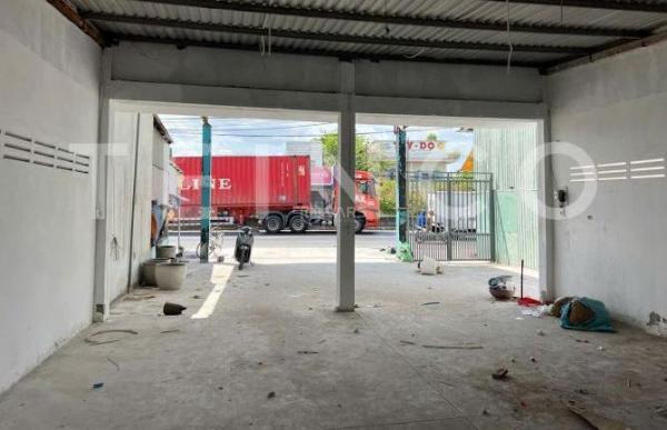 Mặt bằng mặt tiền đường Quốc Lộ 🌊 1A, lộ Container