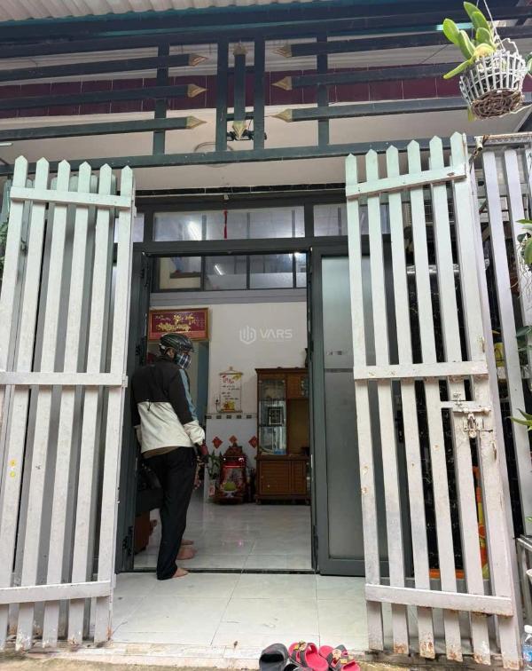 Nhà xinh sổ hồng 🏡 riêng 4,5mx11m đúc lửng gần chợ thới tứ hóc môn