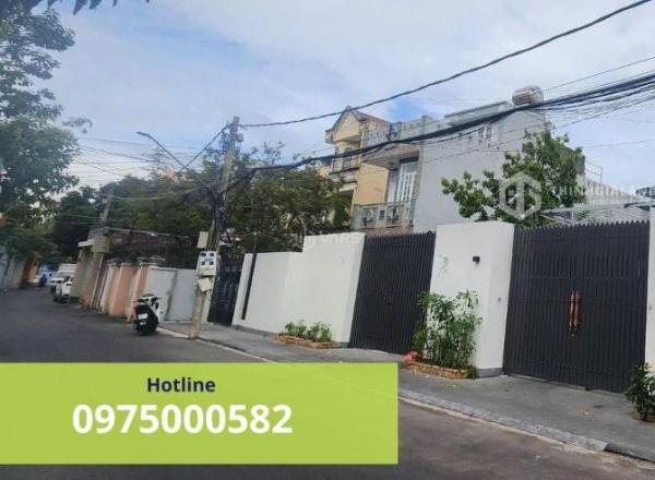 Cần bán Nhà mặt phố 145m²