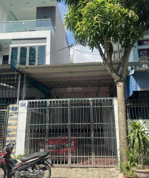 Bán Nhà mặt phố 80m²