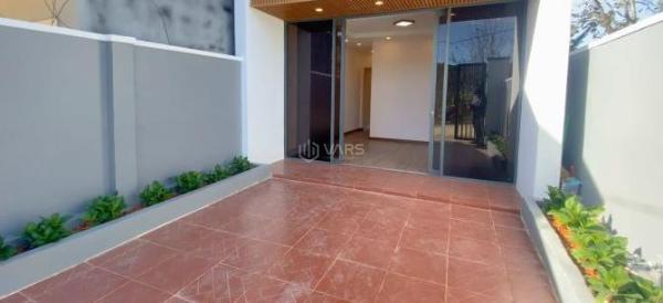 Bán Nhà mặt phố 73m²