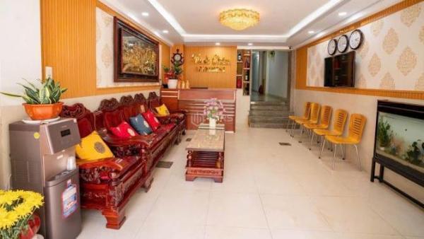 Bán Nhà mặt phố 102m²