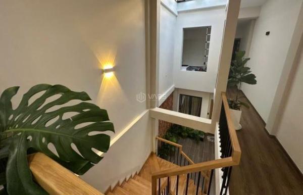 🌈Bán nhà đẹp 2 tầng mặt tiền đường Nguyễn Hữu Huân - Giá 10,5 🏡 Tỷ. - 5p ra Biển