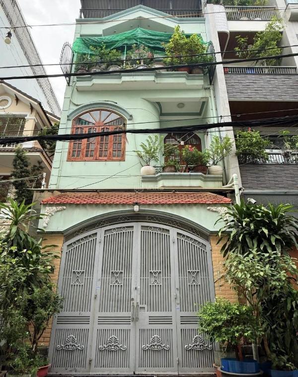 Ngay chợ vải tân bình - lý thường kiệt, hàng xóm q10, 4x17, 3 tấm 🏡 đúc, 4pn.