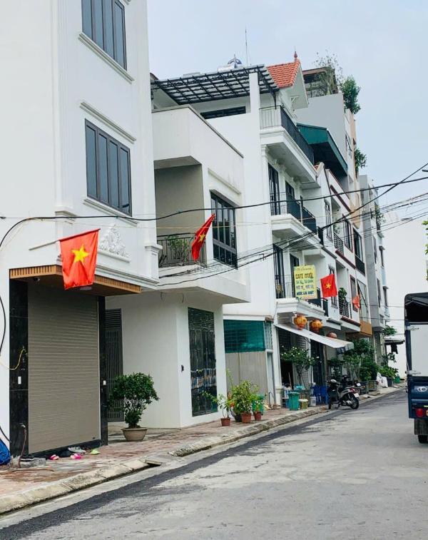 Chính chủ cần bán gấp căn nhà phân lô tại 🏬 phố trương định hoàng mai.