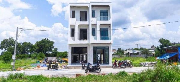 Bán Nhà mặt phố 120m²