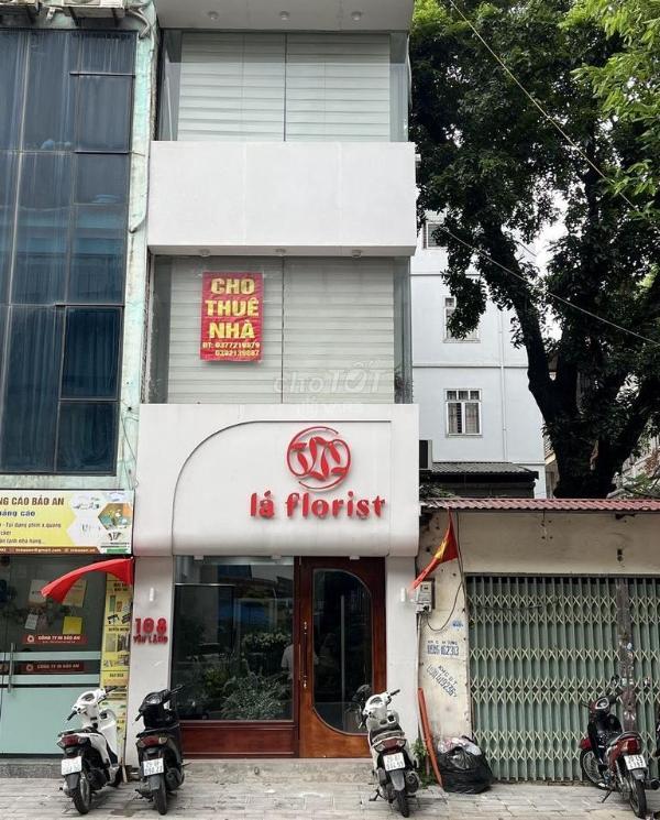 Chủ cho thuê Nhà mặt phố 40m²