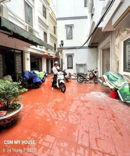 Cần bán Nhà trong hẻm 43m²