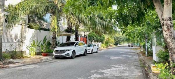 Vị trí đẹp giá rẻ nhất Q.2 khu Trần Não còn sót lại 10 x 30m - QH: Hầm 7 tầng 🆘 - 40 tỷ