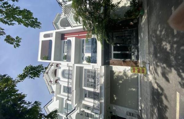 Nhà đẹp Trung tâm Thuận An - Bình Dương sân ô tô 🏢 trong nhà