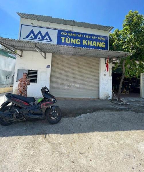 Bán Nhà mặt phố 105m²