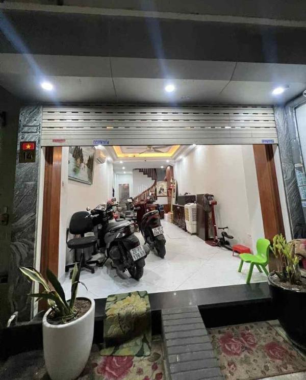 Cần bán Nhà trong hẻm 55m²