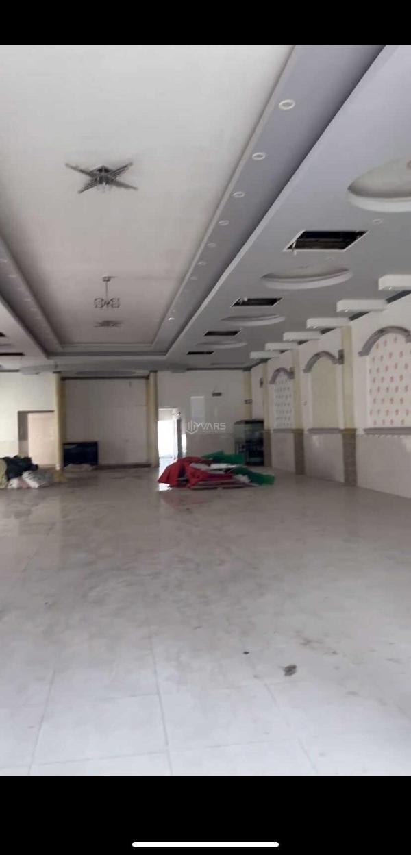 Chủ cho thuê Nhà mặt phố 450m²