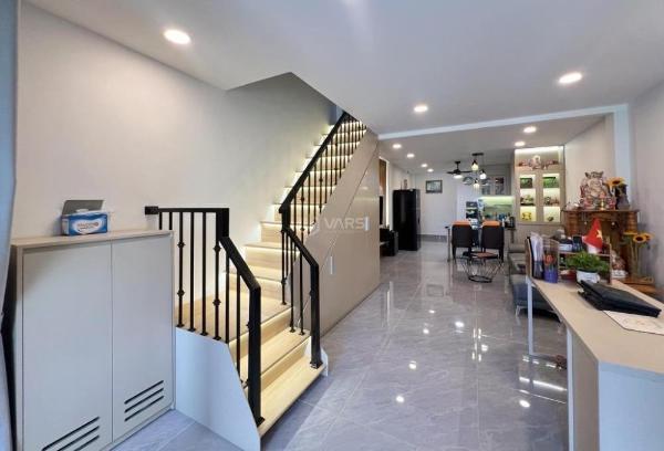 Bán Nhà trong hẻm 56m²