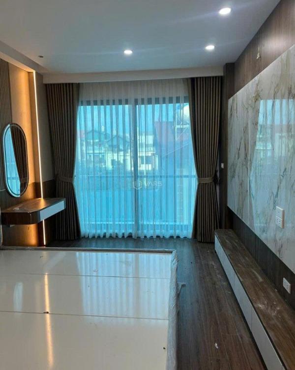 Bán nhà mặt phố xã đàn đống đa 33 tỷ 6 🏤 tầng thang máy mặt tiền 4m
