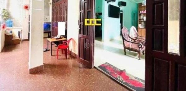 Cần bán Nhà trong hẻm 180m²