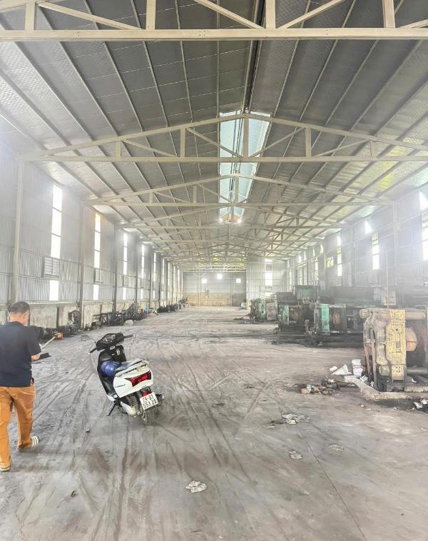 Cho thuê Nhà xưởng, nhà kho 1300m²